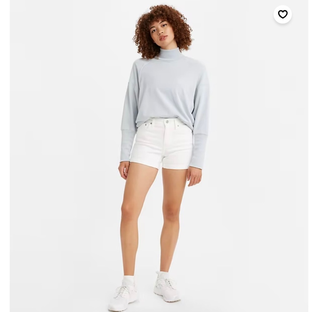 *sold* Levi’s mid length shorts, Sz 27
